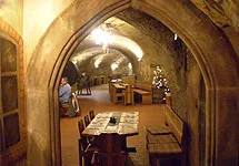 Interiér restaurace Ve skále